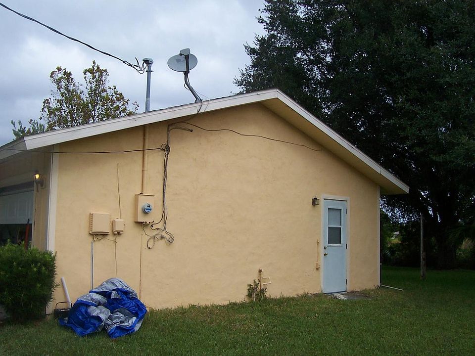 2nd image of 1114 Wasilla St