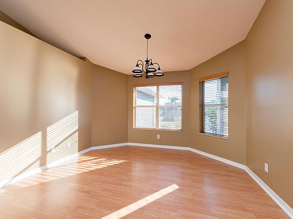 3rd image of 5954 SE 37th Ave