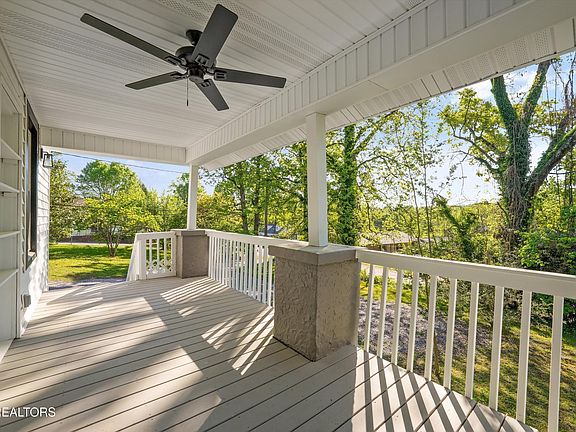 2nd image of 3119 Marion Dr