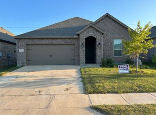 10312 Fountain Gate St #1, Aubrey, TX 76227