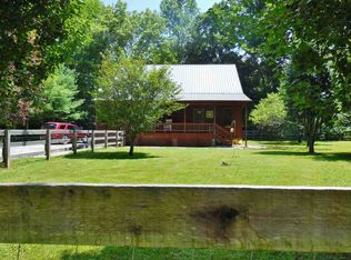 3050 Rivers Edge Dr, Cosby, TN 37722