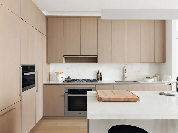 15 Hudson Yards image 6 of 16