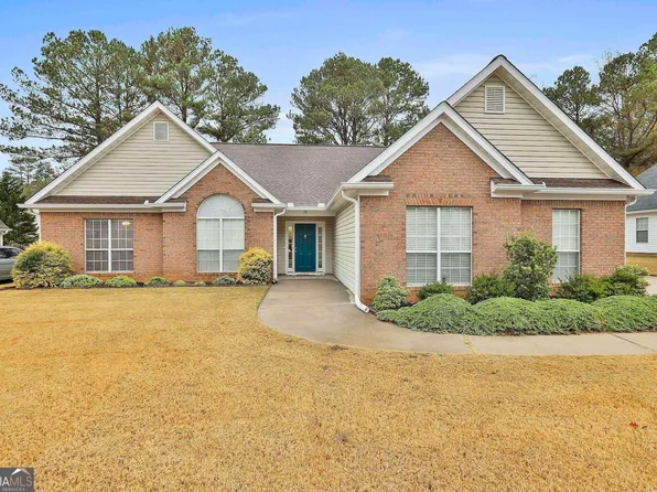 11 Pebble Creek Dr, Newnan, GA 30265
