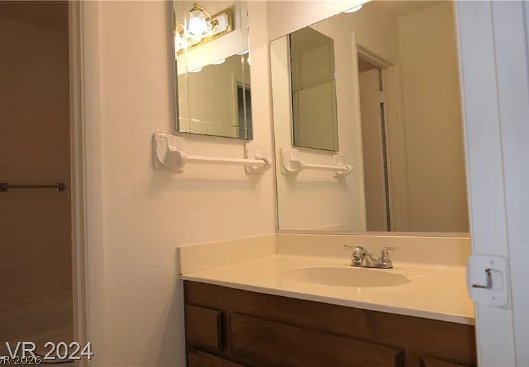 3335 Racquet St — Photo 17
