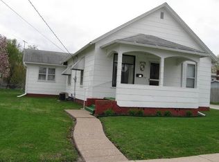 611 E Euclid Ave, Monmouth, IL 61462