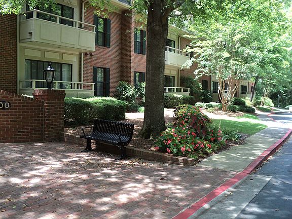2nd image of 25211 Plantation Dr NE #211
