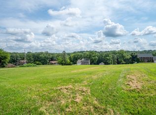 3 W Country View Dr, Peoria, IL 61607