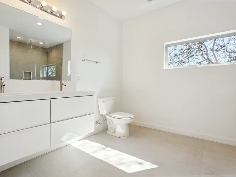 57 N Conestoga St — Photo 13