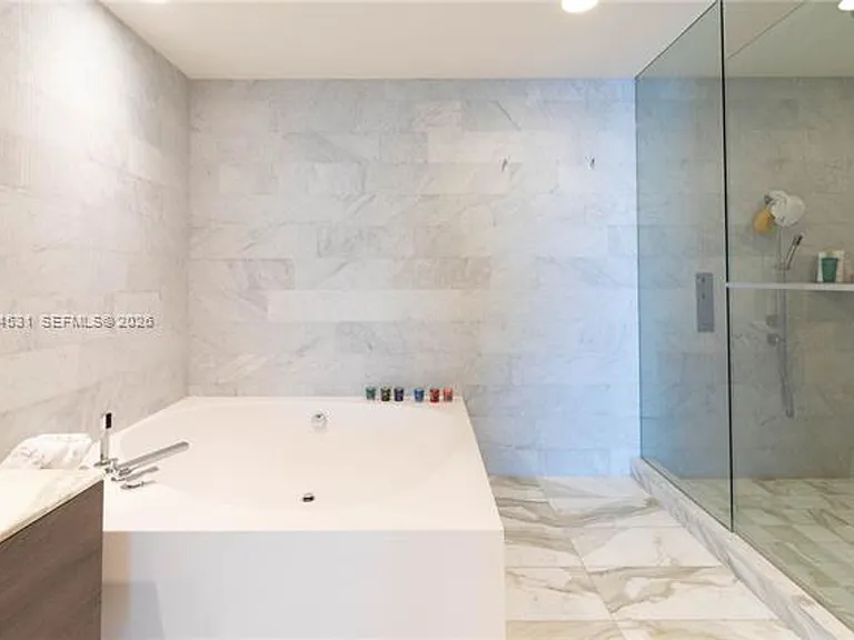 10201 E Collins Ave #CU-1002 — Photo 25