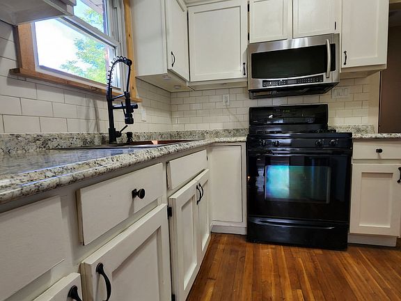 4th image of 1046-48 Mozina Dr #1048