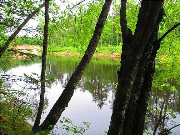 2nd image of 270 Plantation Lane