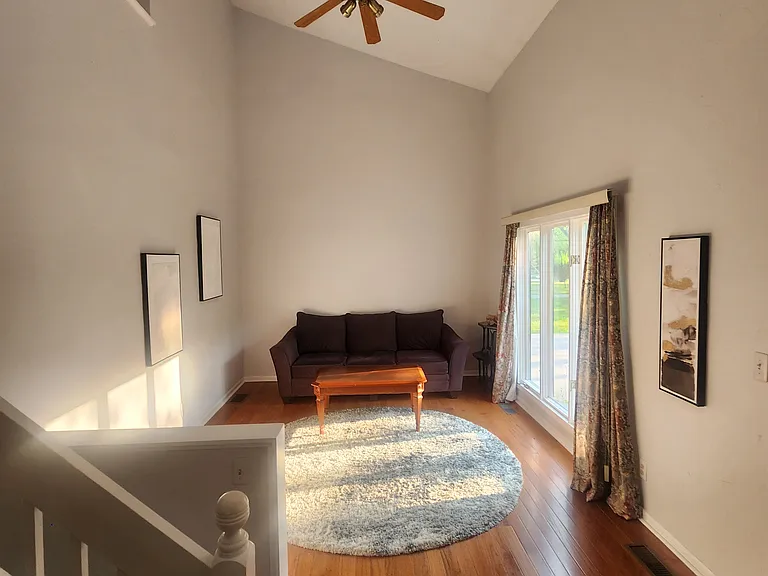 Chalmers Dr — Photo 1