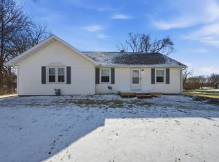 218 Timberlan Rd, Metamora, IL 61548