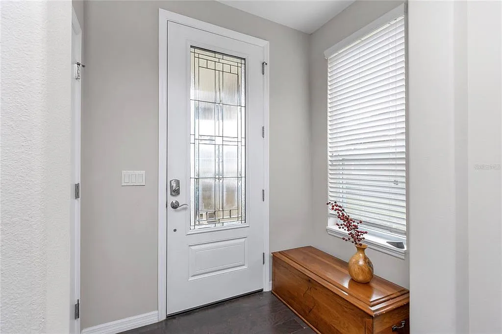 2 bed, 2.0 bath, 1656 sqft, $3,200 — Photo 4