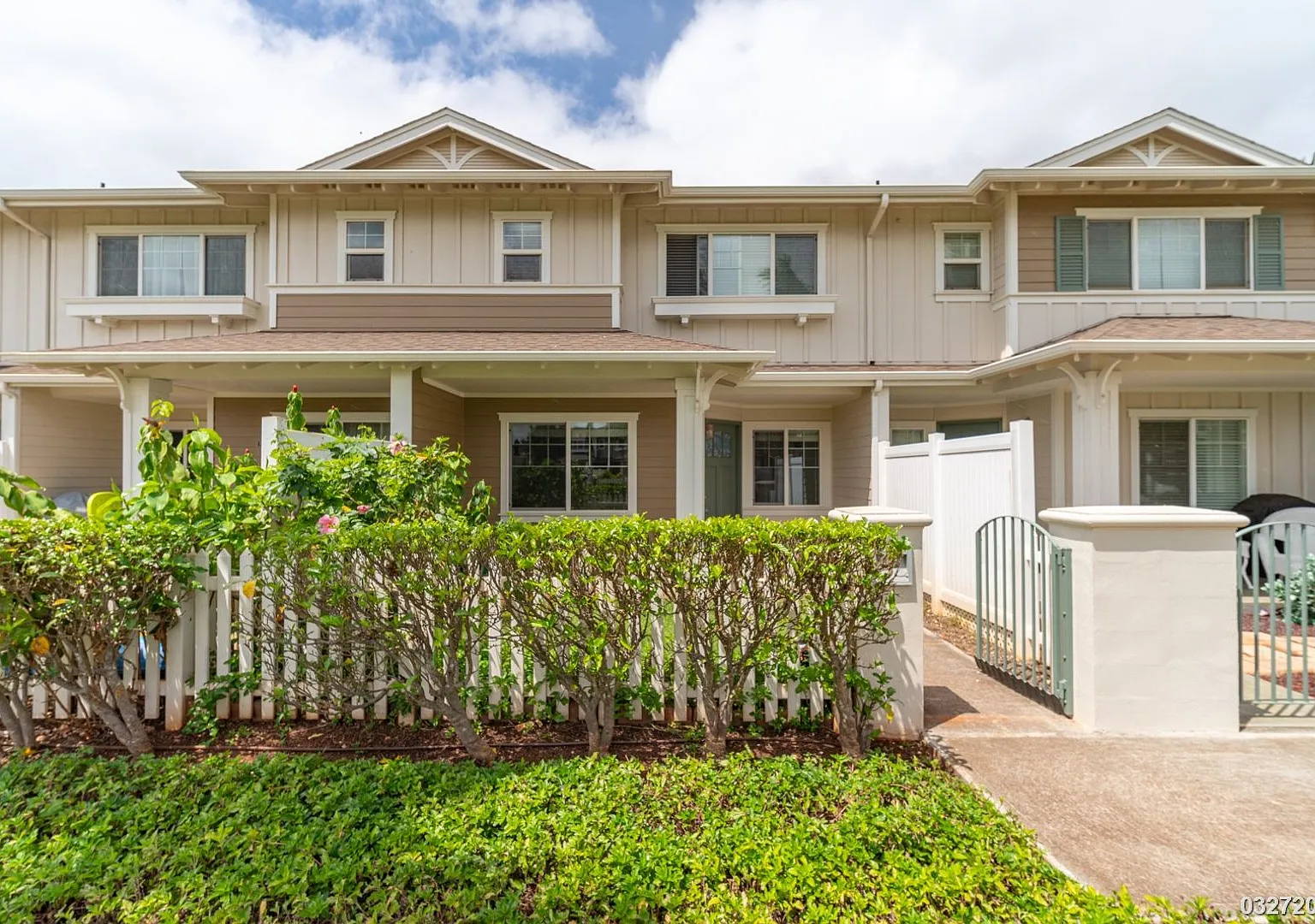 Central Ac 3br 2.5ba With 2-Car Garage & Newer Appliances @ Spinnaker, Ewa Beach! — Photo 1