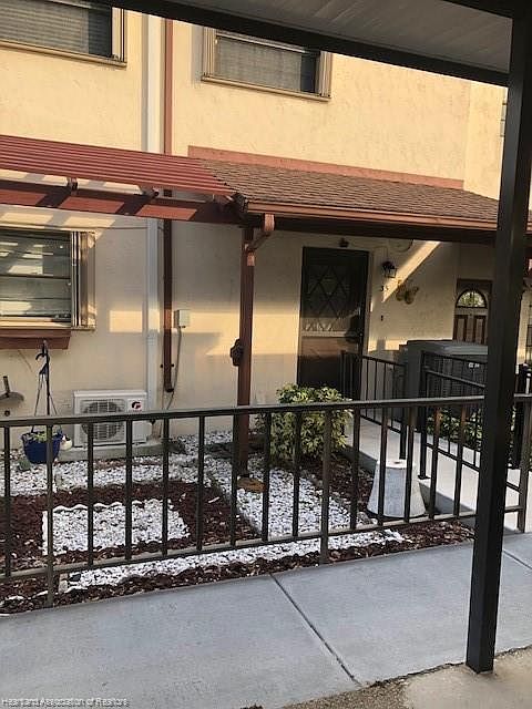 1st image of 35 Sunset Ln
