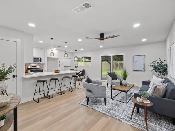 4402 Dove Springs Dr, Austin, TX 78744