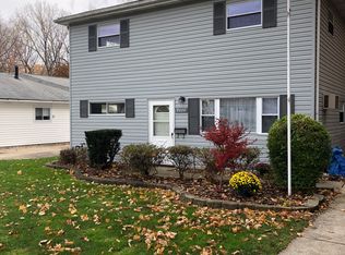 9222 Rosemary Ln, Mentor, OH 44060