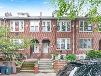 21-69 45th St, Astoria, NY, 11105