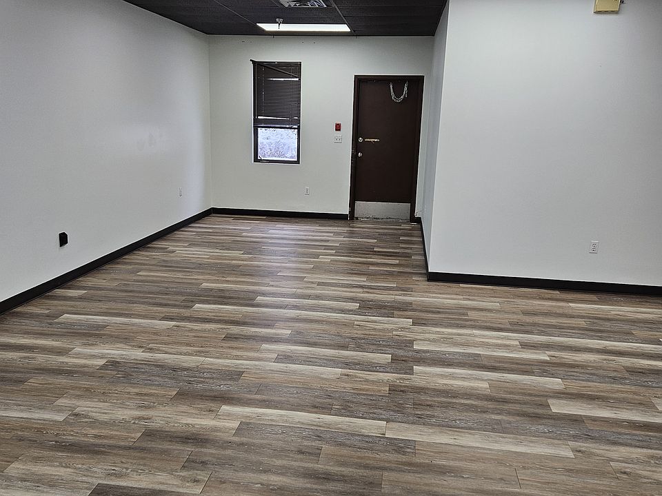 Building Photo 3