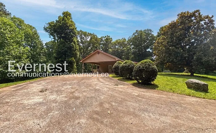 466 Hays Hollow Rd — Photo 2