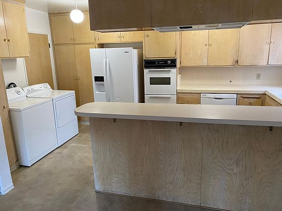 5th image of 530 E Hazel St #1