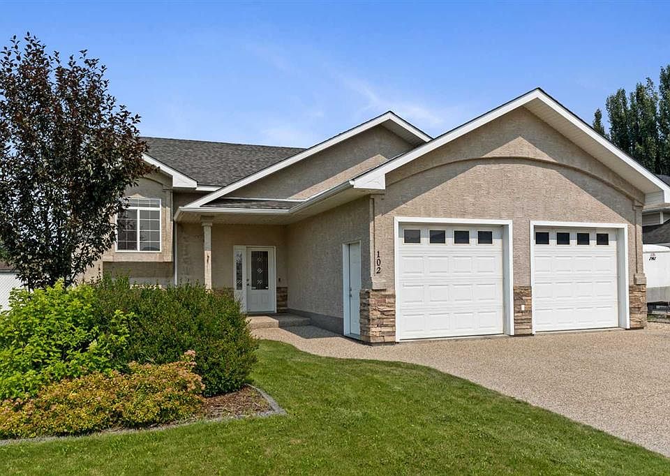 1st image of 102 S Poplar Dr