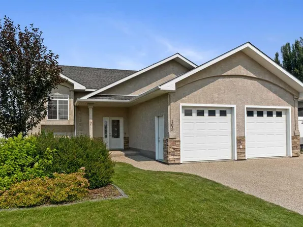 102 S Poplar Dr, Whitecourt, AB T7S 1W7