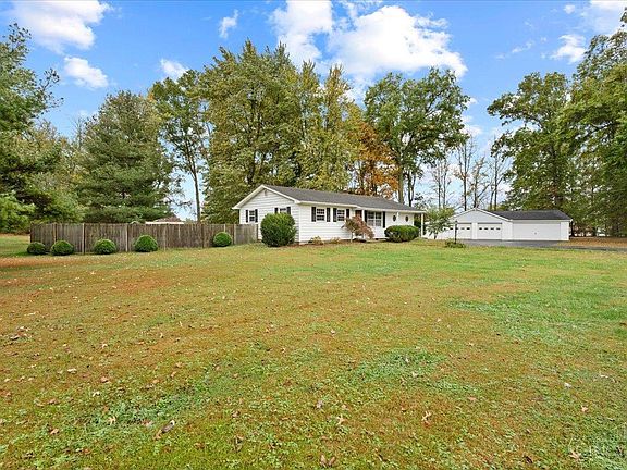2nd image of 2337 Laurel Nicholsville Rd