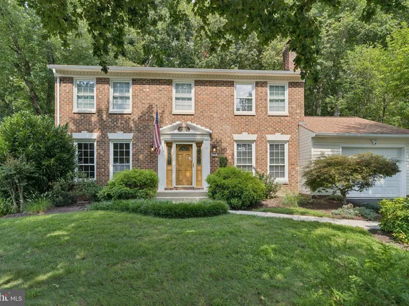 2938 Fox Tail Ct, Woodbridge, VA 22192