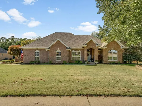 355 N Durango Pl, Fayetteville, AR 72704