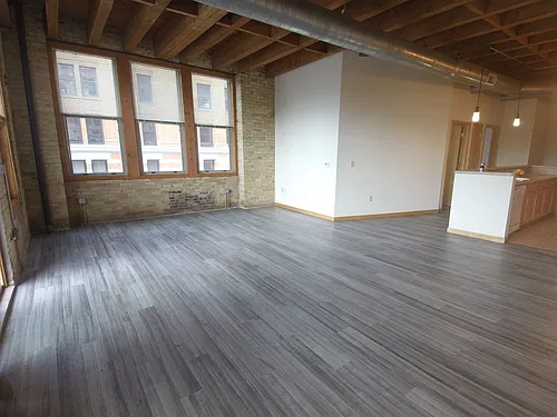Floor plan 302