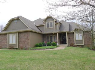 2421 SW Emerald Creek Pl, Blue Springs, MO 64015