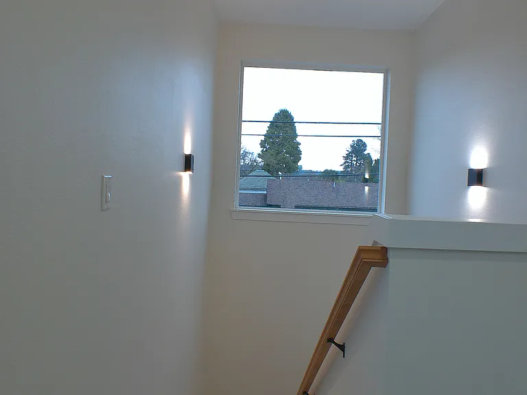 528 S 7th St — Photo 32