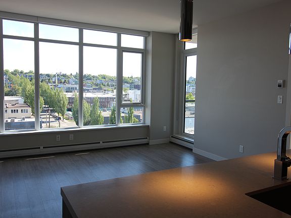 4th image of 1788 Ontario St #702
