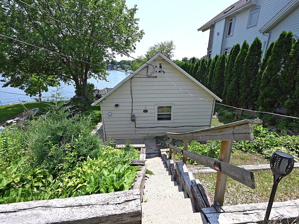 N52W35319 W Lake Dr, Oconomowoc, WI 53066 Zillow