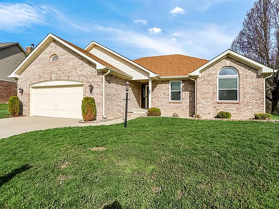 2nd image of 7929 Meadow Bend Cir