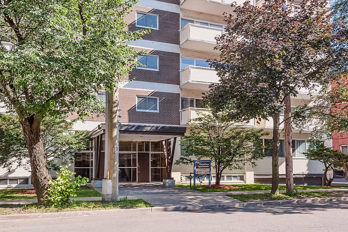 60 Daly Avenue -Canadiana Apartments — Photo 3