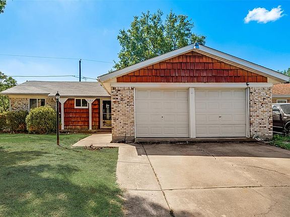 5th image of 529 Greenbrook Ln
