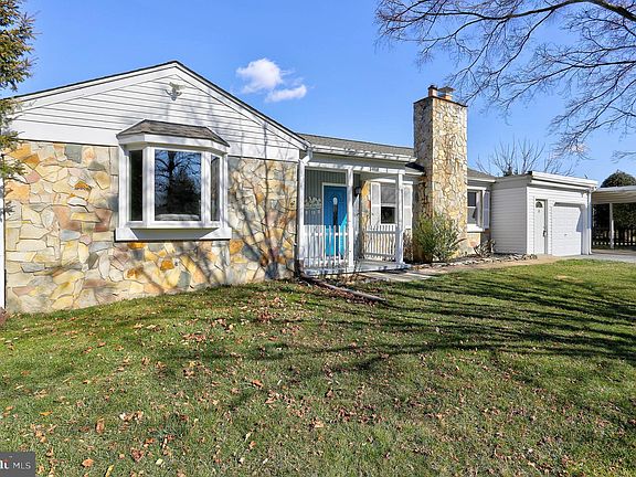 2nd image of 3410 Walnut Dr