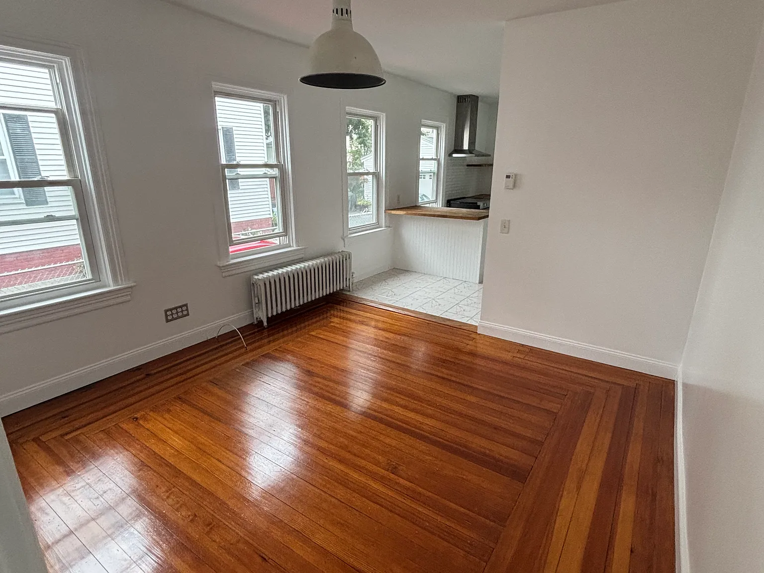 2 bed, 988 sqft, $2,500 — Photo 2