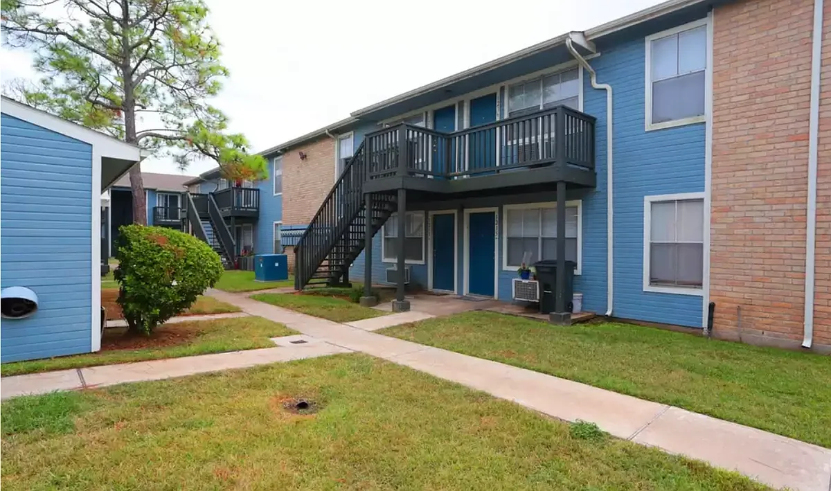 Building Photo - Albion Apartments