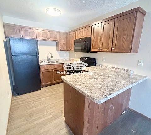 5th image of 1320 6th Ave S #2