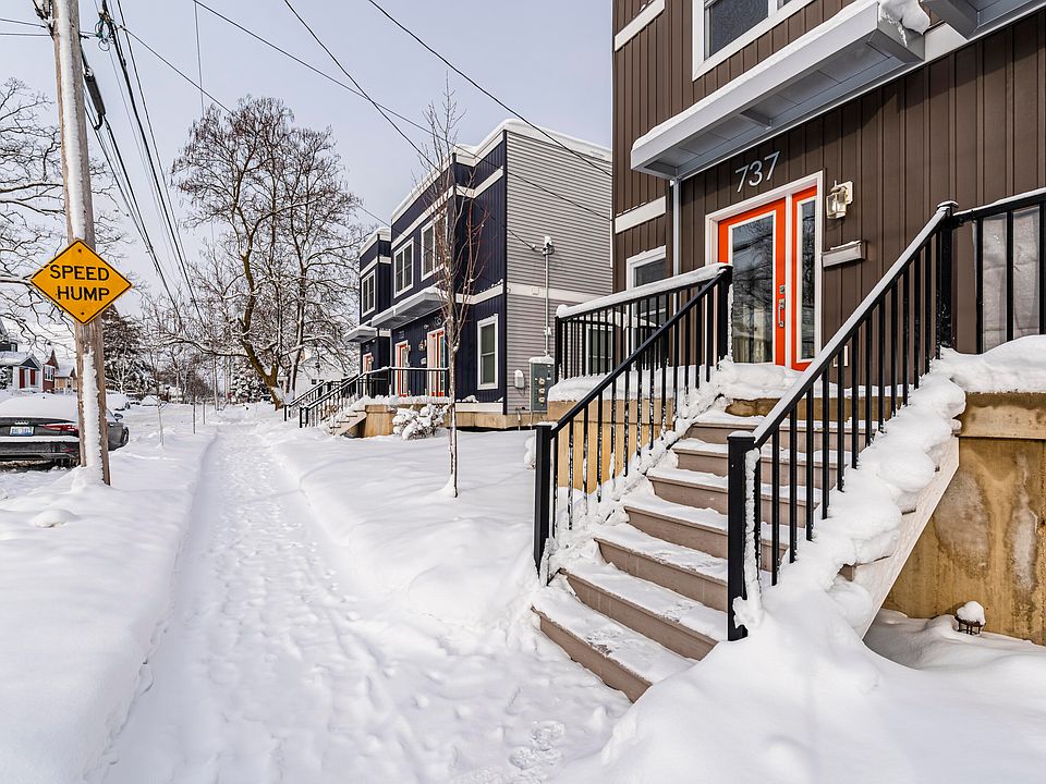 1st image of 737 Bates St SE