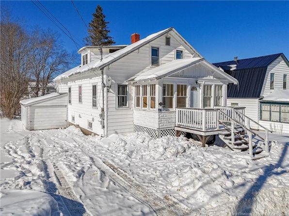 67 Saunders Rd, McAdam, NB E6J 1L4