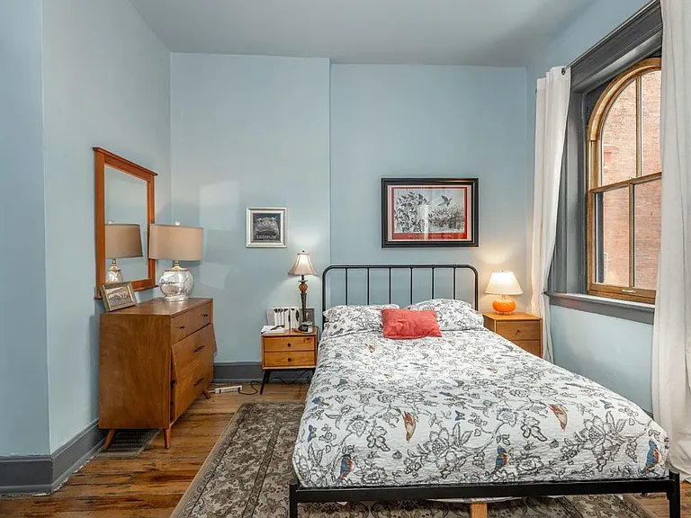 104 W Clifton Ave #1 — Photo 2