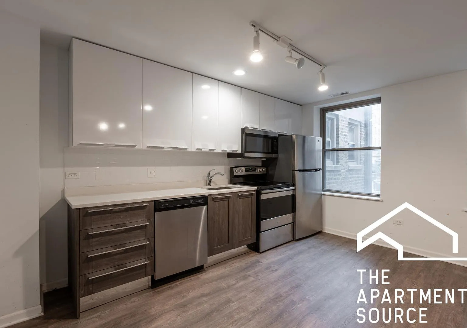 2 bed, 850 sqft, $2,275 — Photo 1