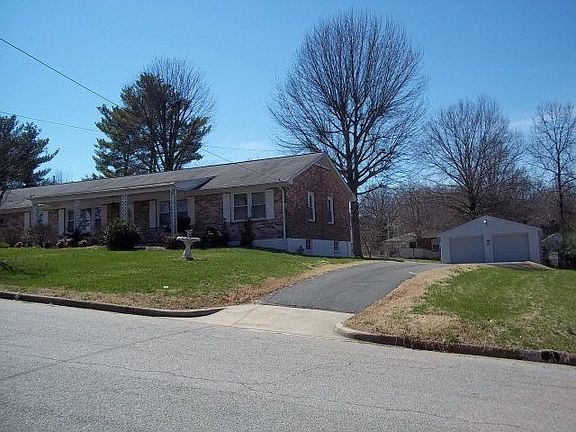 2nd image of 127 Martindale Dr