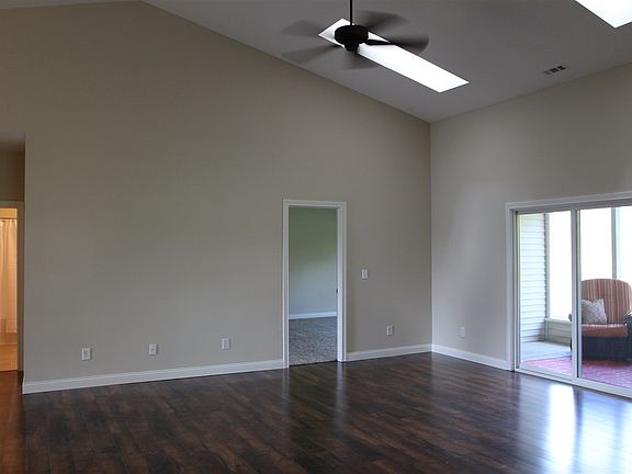 5th image of 1417 W Petal Ct