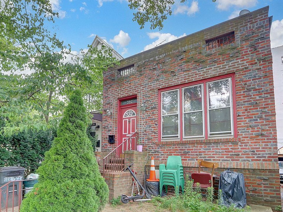 2nd image of 392 E 7th St